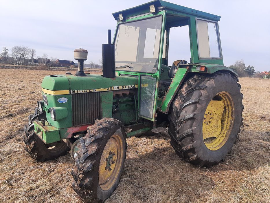 Ciągnik rolniczy john deere 2130ls