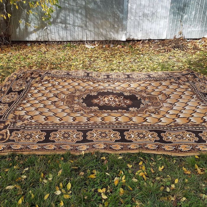 Килим, коврик для кімнати,  розмір  2.65*3.70 м