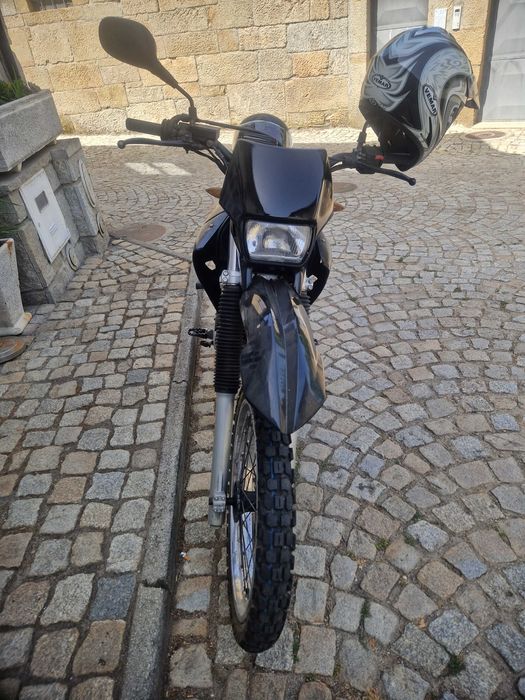 Yamaha XT 600 preto