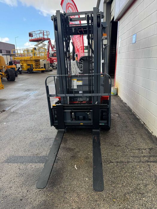 Empilhador HELI Diesel usado 2,5Ton