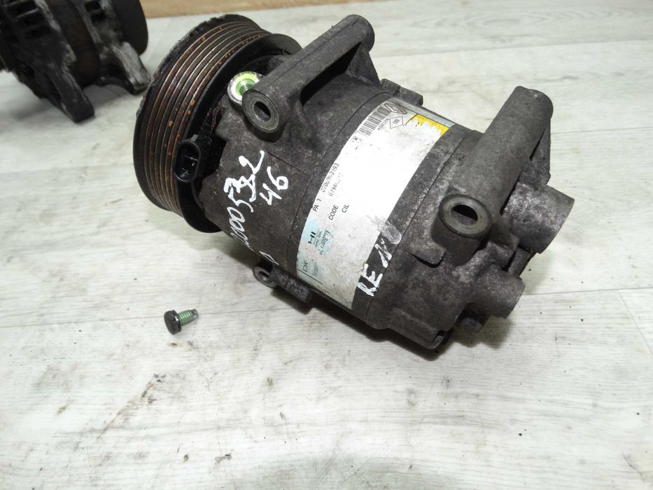 Компресор кондиціонера Espace Laguna Megane Scenic Trafic 1.9dCi 01-10