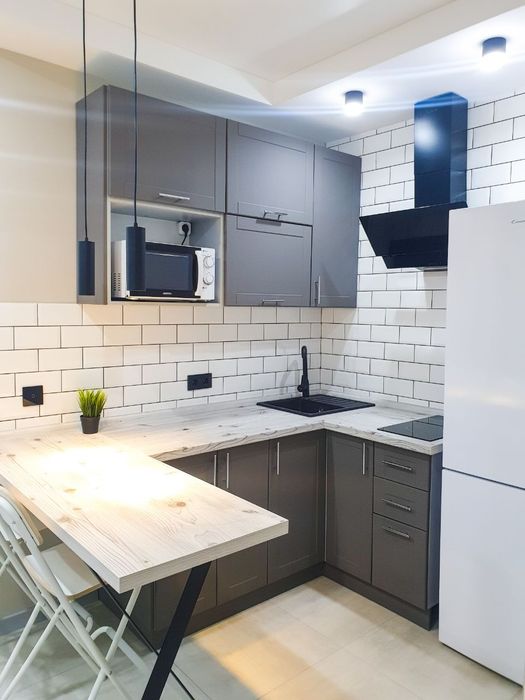 Свободна! Видовая новая квартира,  Бажана 17  м Бориспільська