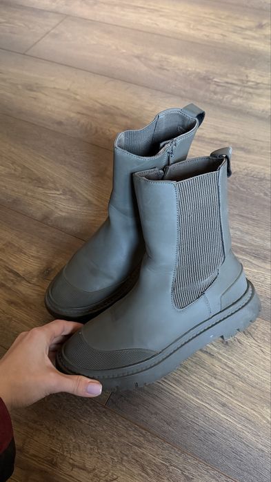 Куртка і взуття на осінь Zara набір