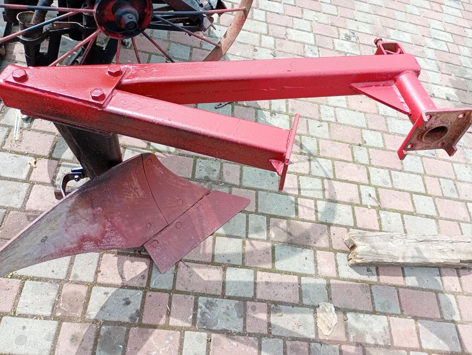 Продам плуги +1 ...