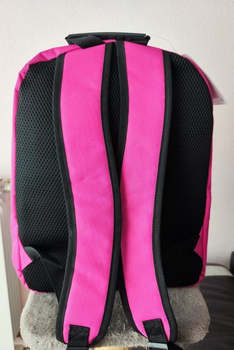 Mochila Escolar Fushia design moderno e prático da Ambar