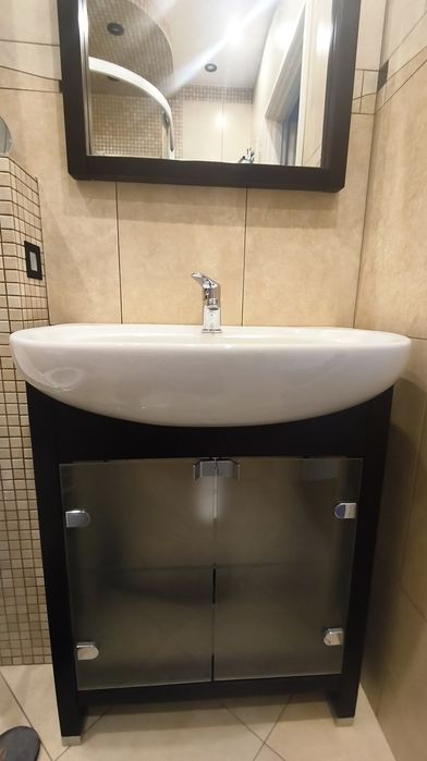 Zestaw mebli łazienkowych