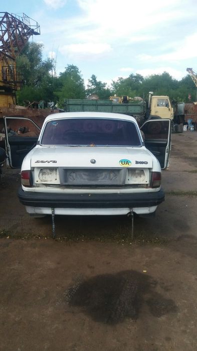 Продам по запчастям волгу 3110