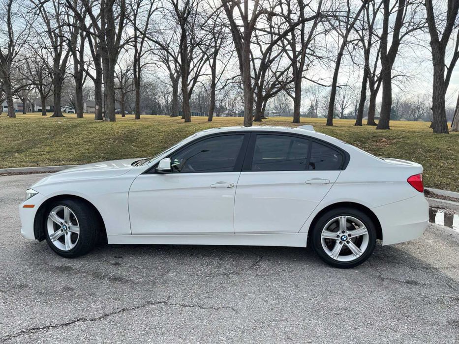 BMW 3 Series 320i      2015