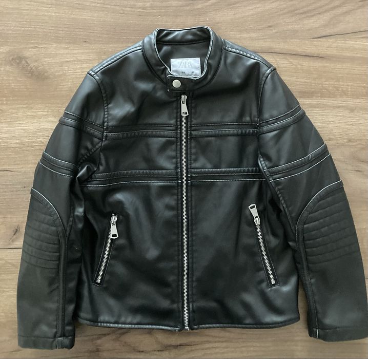 Czarna ramoneska, kurtka Zara