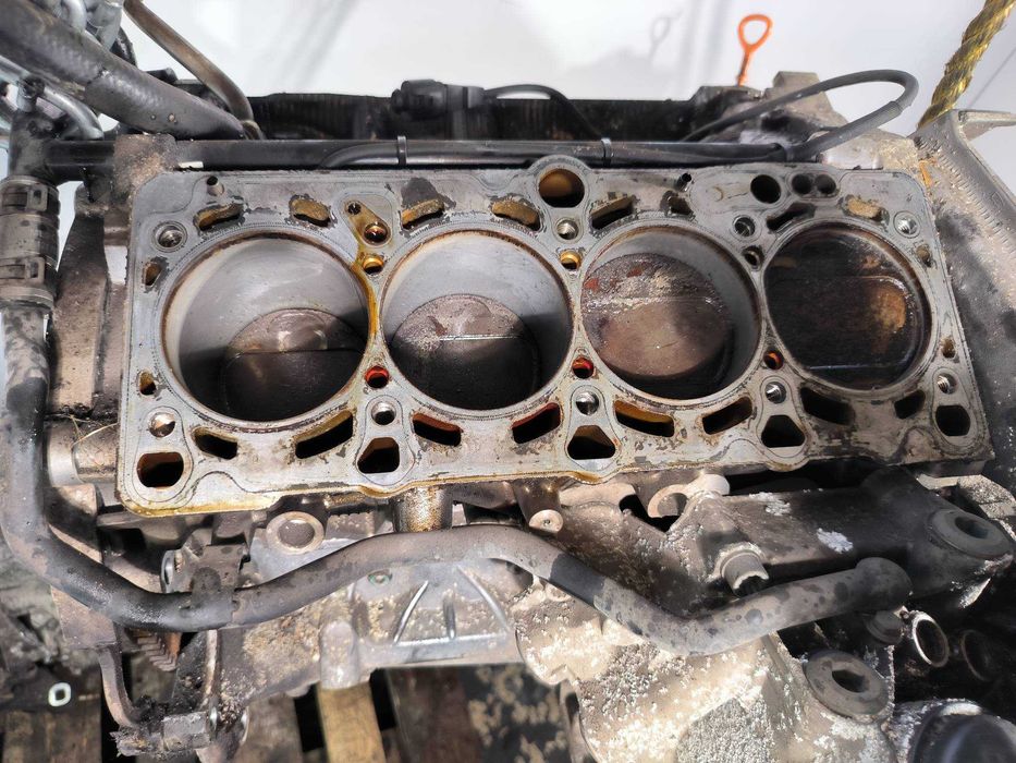 AUDI A8 D3 L 4,2 QUATTRO 2006r. Silnik dół