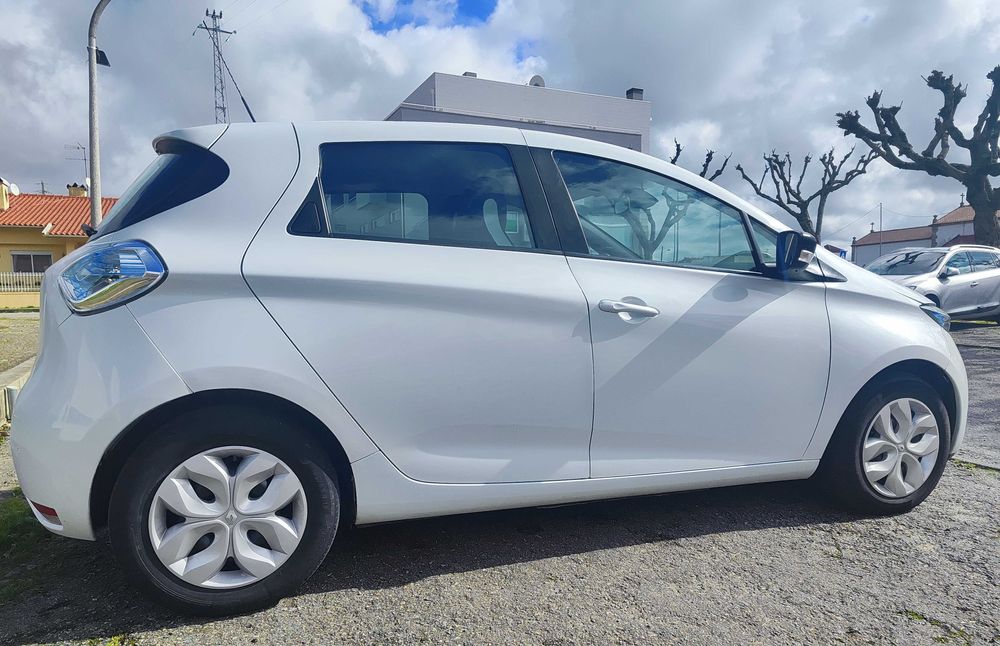 Renault Zoe 41Kw Zen * Baterias próprias * Poucos kms