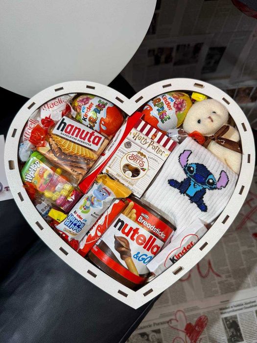 Подарункові солодкі бокси у вигляді серця (розмір 250/280/85) box