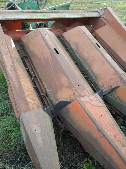 Жатка кукурудзяна трьохрядкова