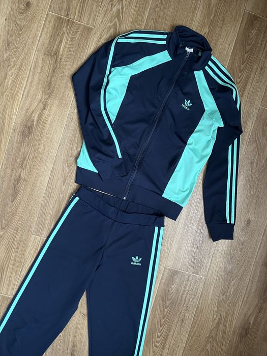 Спортивний костюм