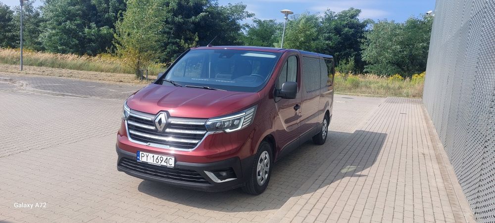 Wynajem Busa 9 osobowego Wypożyczalnia bez limitu kilometrów