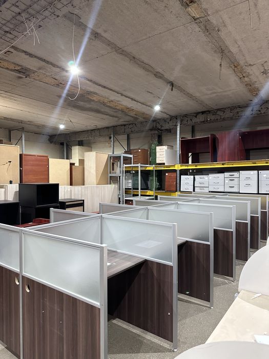 Стіл , столи на 12 осіб , столи