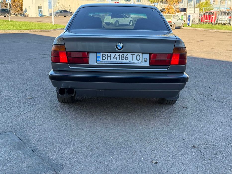 Продам BMW 5-series е34 1990р 2.0 м50-б20 плита механика
