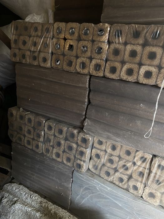 Продам Дрова рубані в ящиках: Береза, Дуб, Ясень, Граб, Піні кей