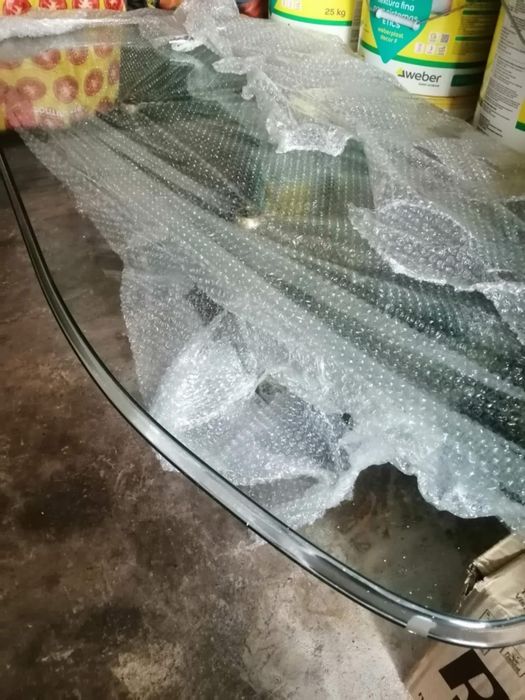 mesa em bom estado