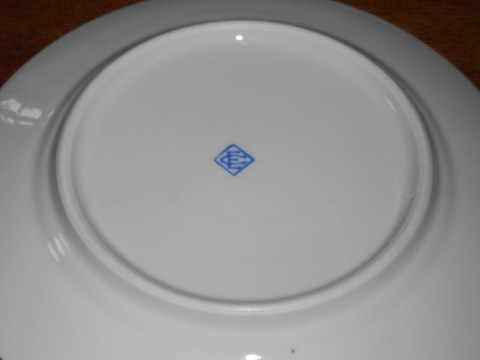 Pratos antigos loica florida