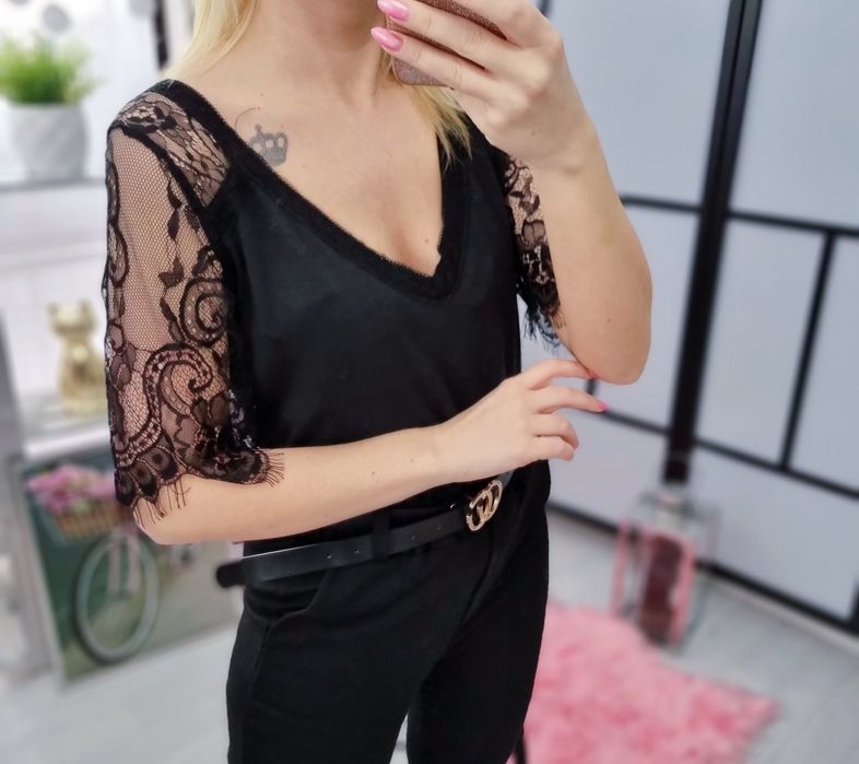 Bluzka ,koronkowe rękawy- dostępne L i XL
