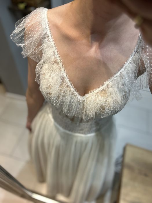 Elizabeth Passion, model 4851T