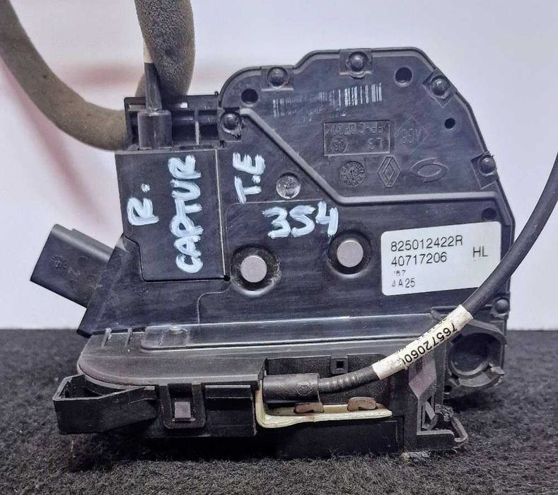 Fechadura / Fecho Porta Trás Esquerdo 825012422R - RENAULT CAPTUR I