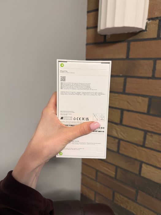 Apple iPhone 17  Pro  256Gb. ( Deep Blue )