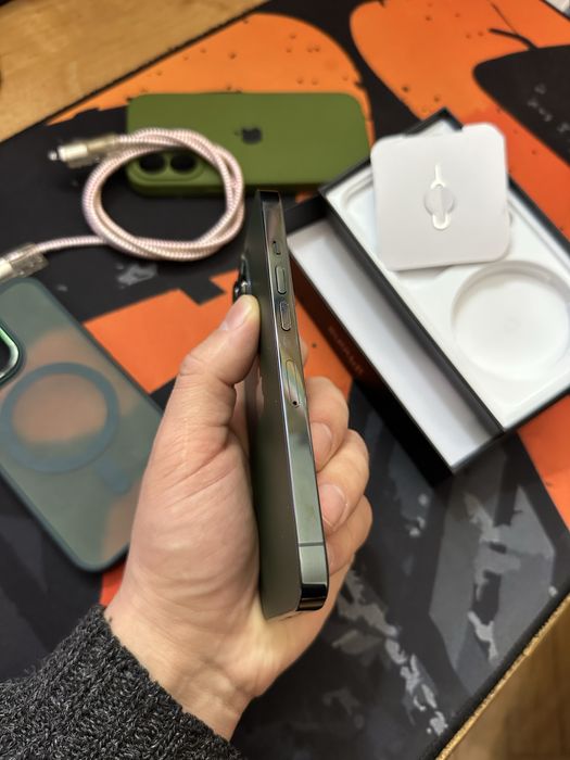 Apple iPhone 13 Pro  Alpine Green