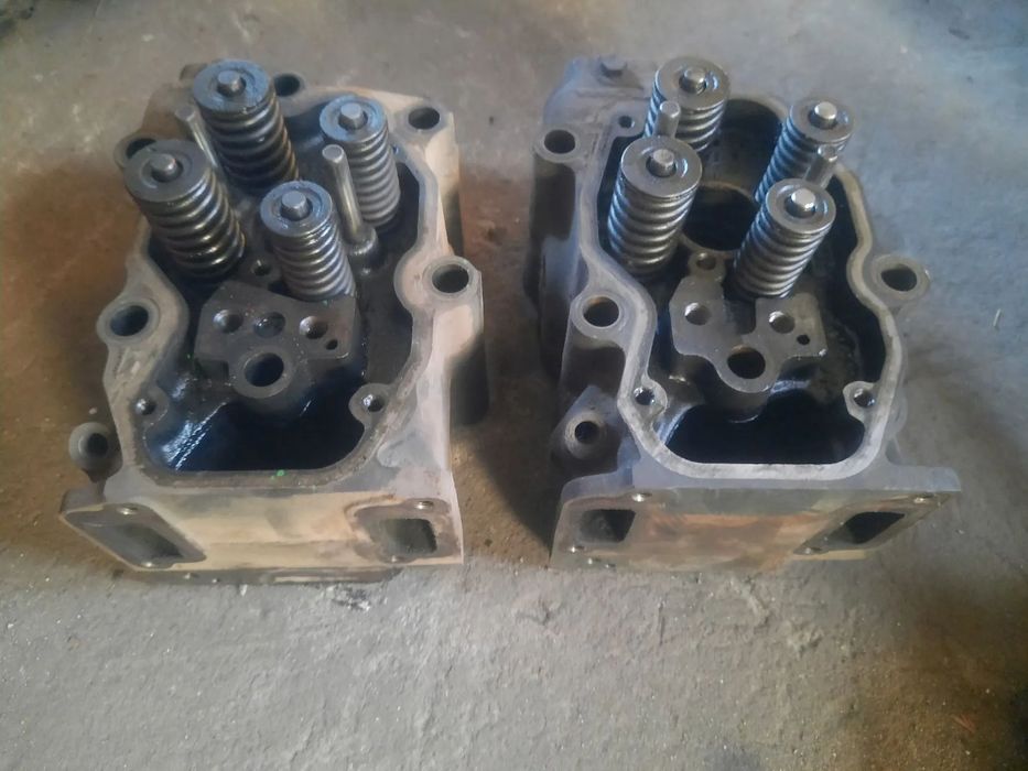 Glowica Silnika R380 V8 480 Scania