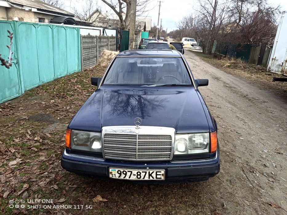 Продам мерседес 230Е