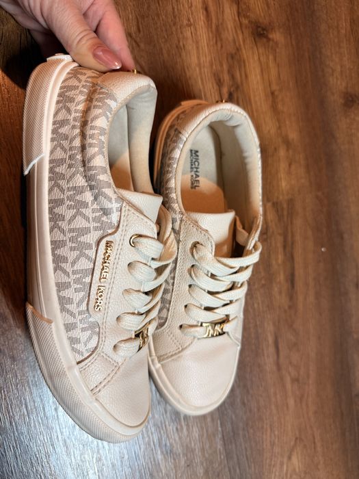 Snekersy Michale Kors 35