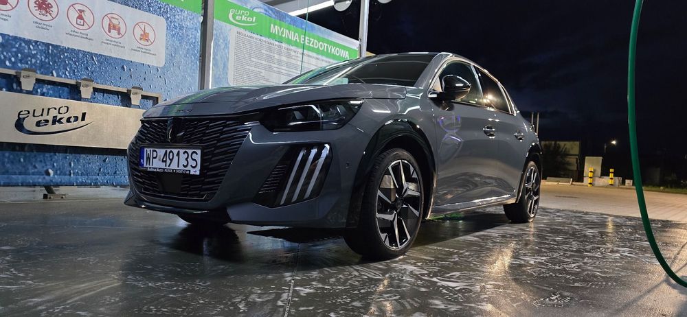 Peugeot 208 Peugeot 208 GT Line