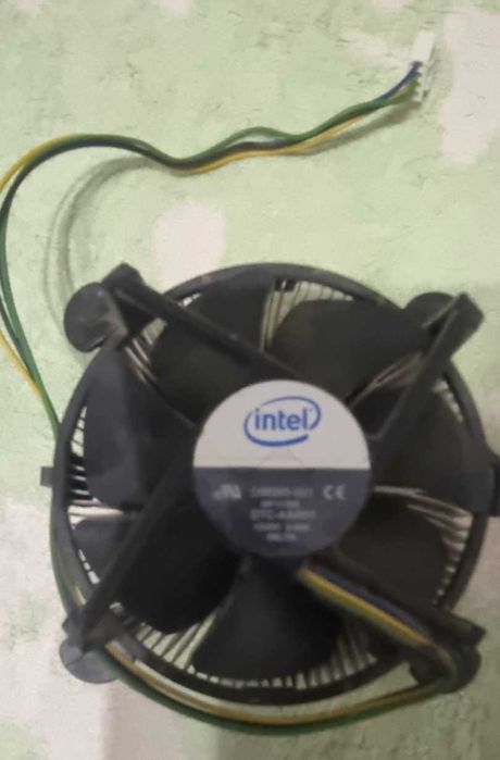 комплект материнка Asus P5KLP-AM + процессор Intel E4600 с кулером