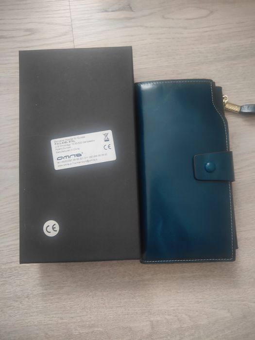 Portfel damski skórzany duży lakierowany