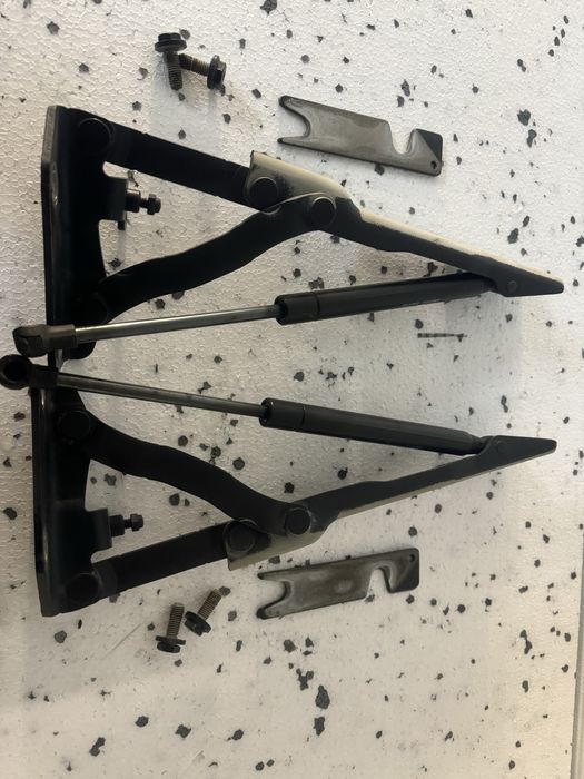 Zawiasy Maski BMW E60 E61 Siłowniki Gratis Komplet Prawy Lewy!