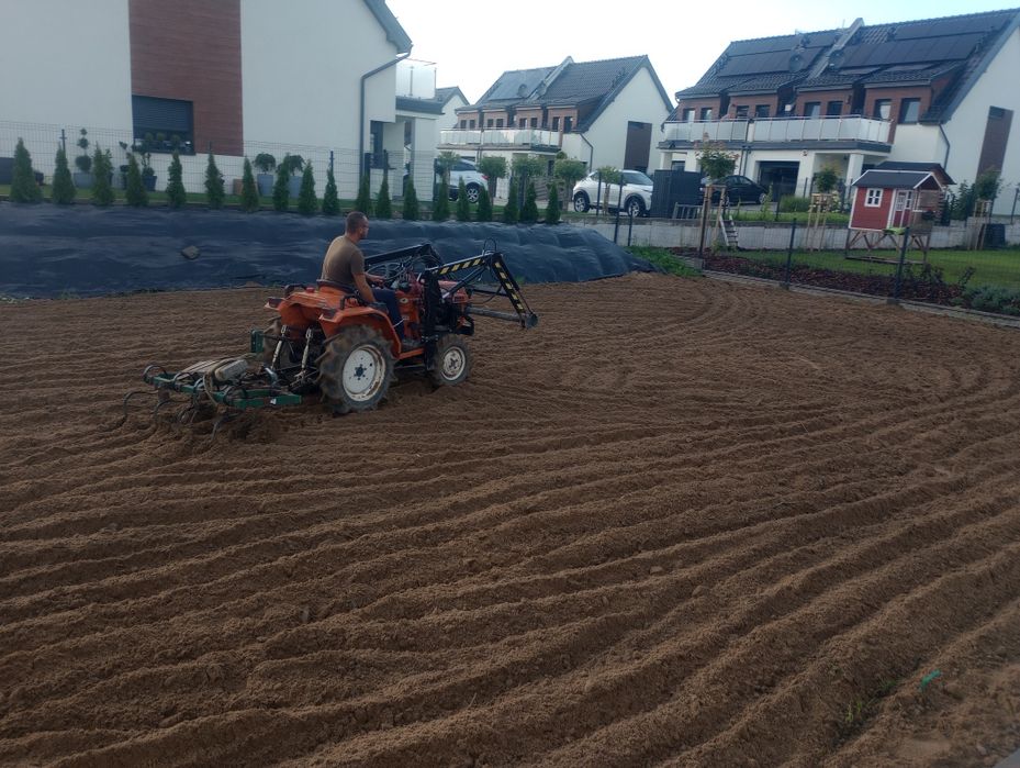 Glebogryzarka separacyjną usługi siew trawy