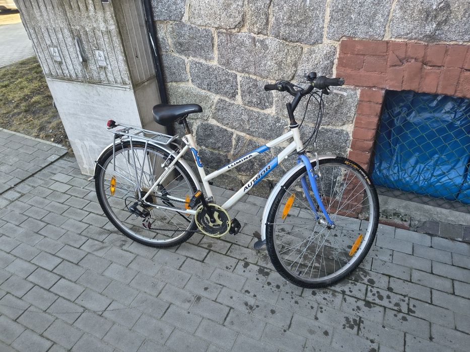 Rower author Lumina Damka