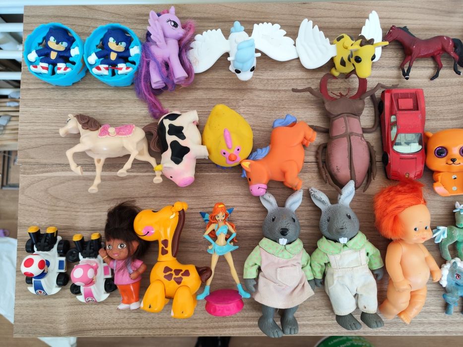 Vendo Brinquedos 1€ / Unidade
