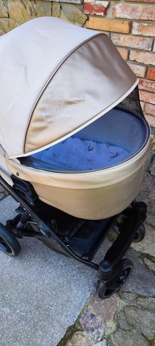 Sprzedam wózek 2 w 1 Skiddoü