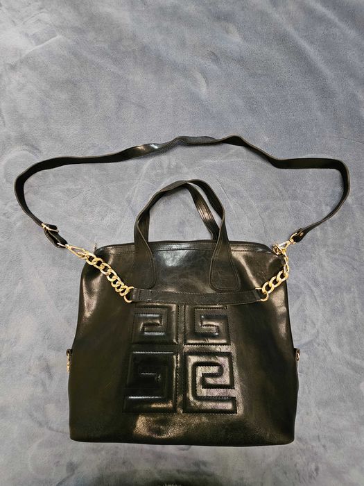 Сумка чорна зручна, екошкіра