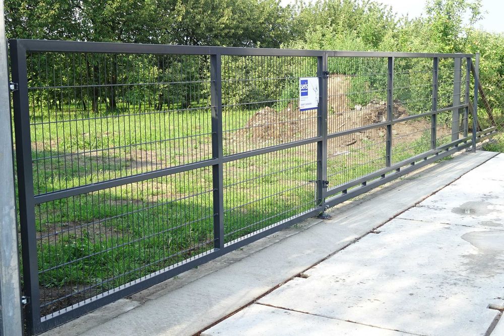 Wynajmę piękną działkę , dojazd utwardzony, Brama 10m - Widok 2