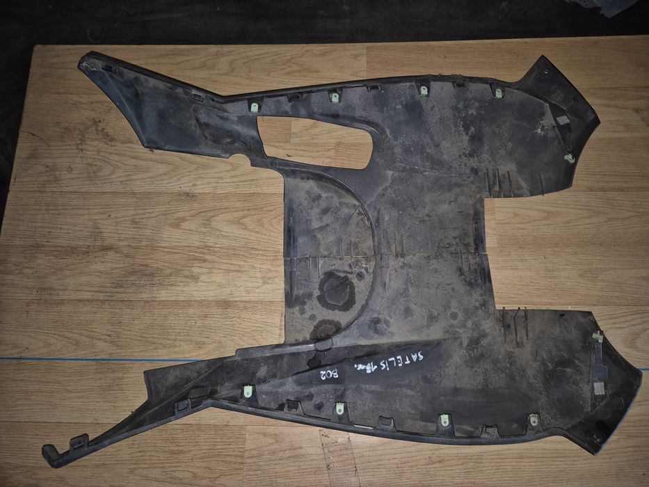 Pług Osłona Zbiornika Peugeot Satelis 125 B02