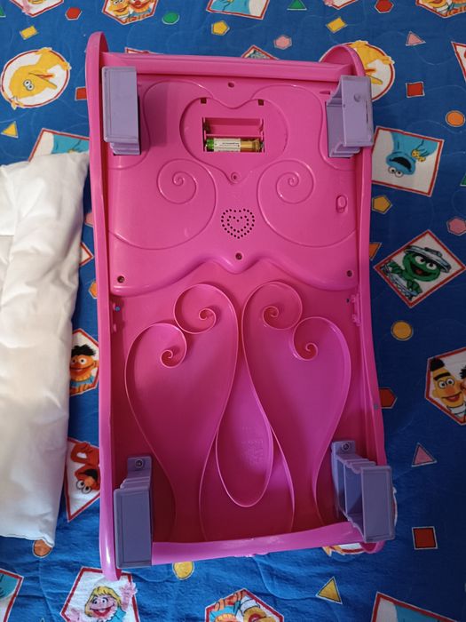 Дитяче ліжечко для ляльок