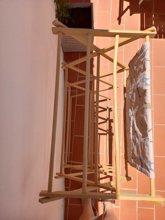 Estendal Dobrável em Bambu Sklum