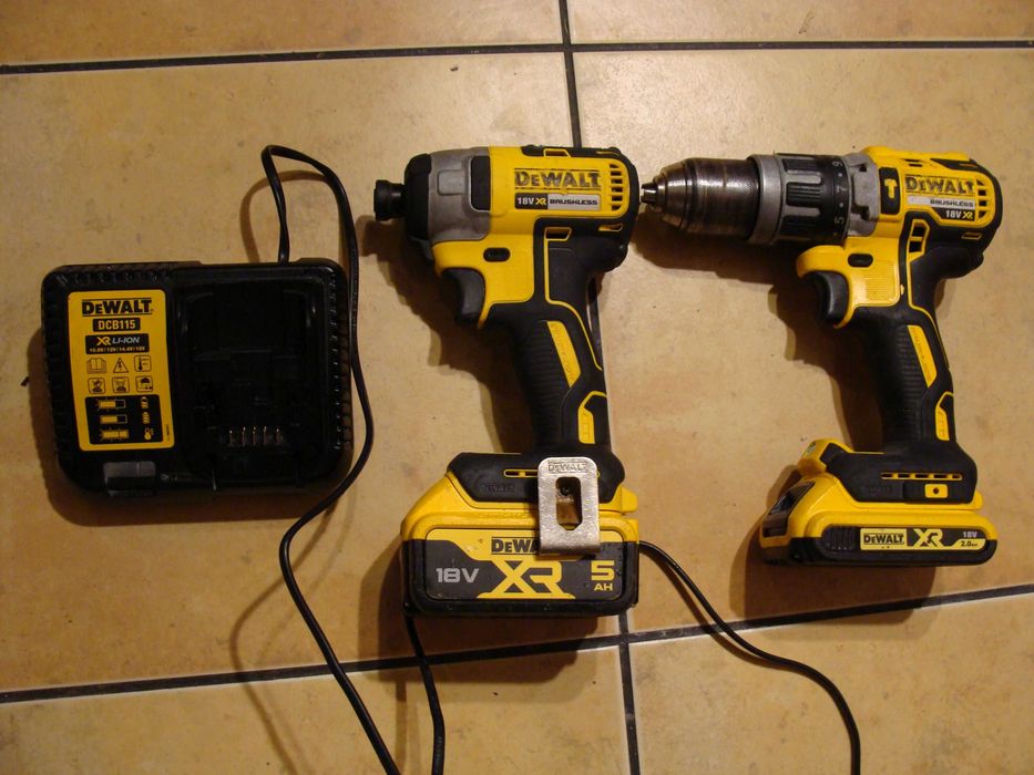 Wkrętarka Dewalt Dcd796 i zakrętarka Dcf887 2 i 5AH