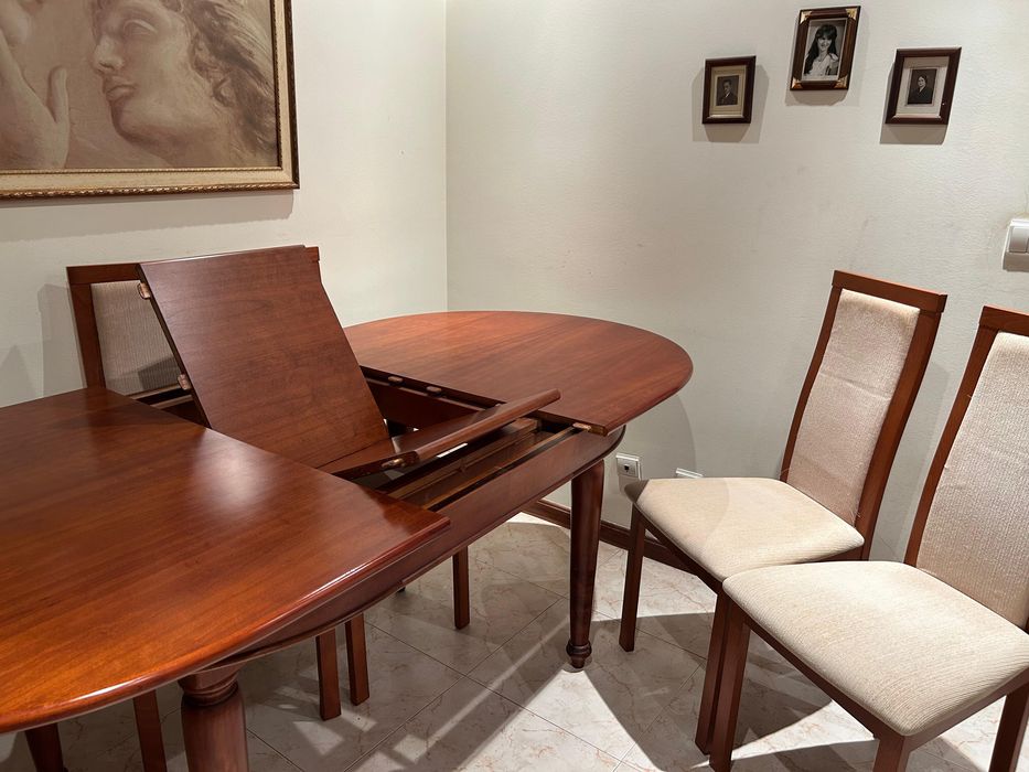 Mesa em Cerejeira Maciça + 4 cadeiras