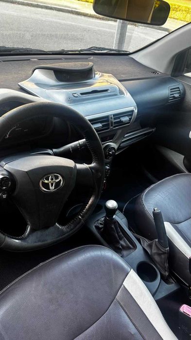 Toyota iQ 1.0 gasolina