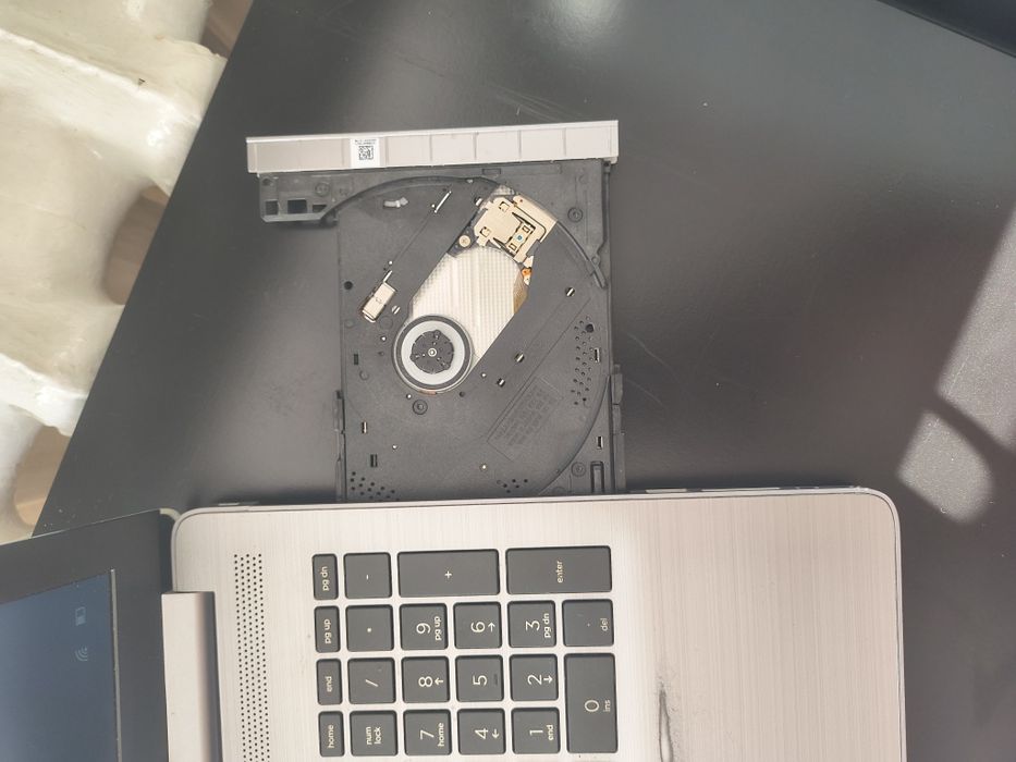 Laptop HP 255G7 A6-9225 15 4GB/256