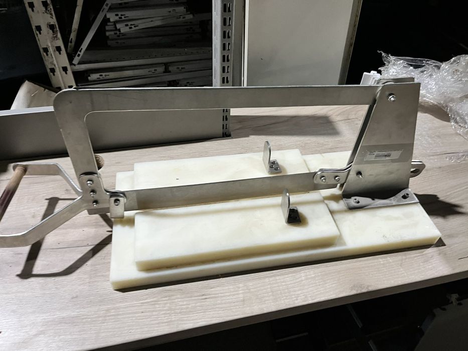 Ручна Хліборізка